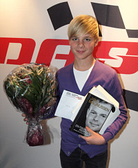 Ud over talentprisen fik Christian Sørensen også overrakt et signeret eksemplar af bogen om Jan Magnussen.